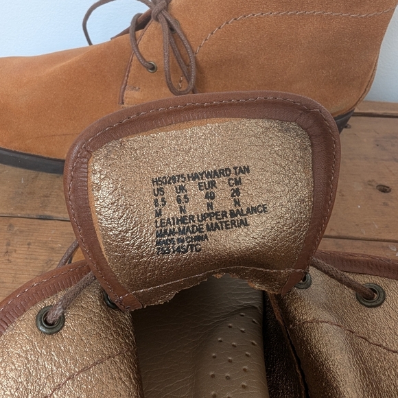 Hush Puppies Women's Tan Suede Chukka Booties In Size 8.5 - Picture 5 of 7